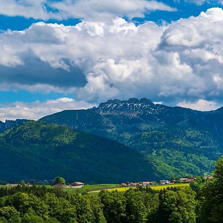 Ferienwohnungen Hoetzelsperger Prien am Chiemsee Exterior photo