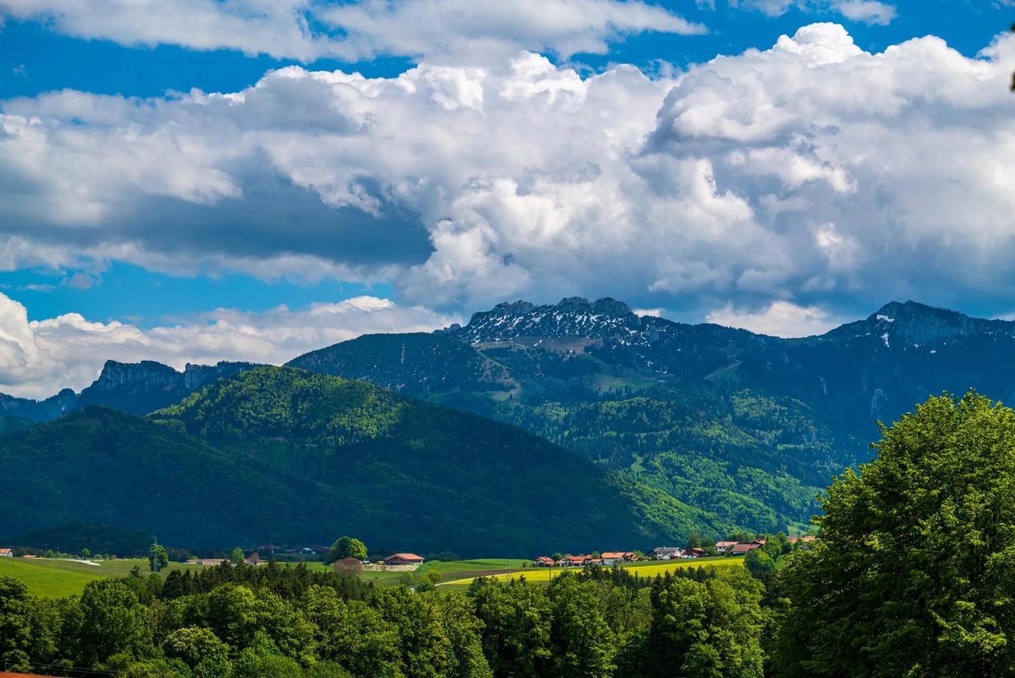 Ferienwohnungen Hoetzelsperger Prien am Chiemsee Exterior photo