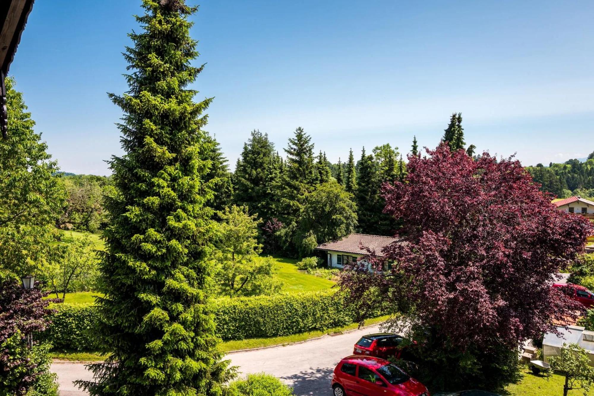 Ferienwohnungen Hoetzelsperger Prien am Chiemsee Exterior photo